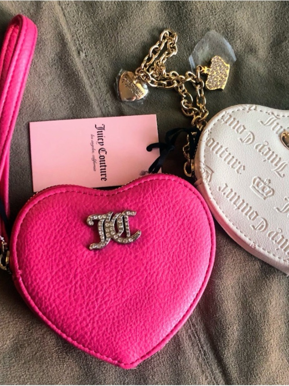 NWT $39 Juicy Couture x 2 Bright Pink/White Heart Wristlet with Rhinestone Logo